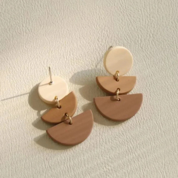 NEW Geometric Acrylic Colorblock Statement Drop Dangle Earrings Beige/Tan - Picture 4 of 5